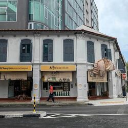 Mackenzie Road (D9), Retail #618971881